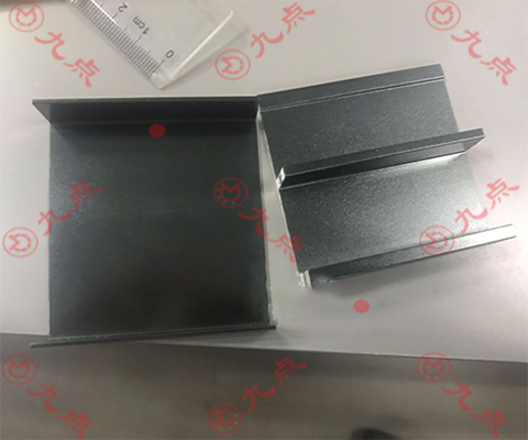 不銹鋼粘金屬專用膠水，九點(diǎn)推薦一款固化時(shí)間快透明低氣味不發(fā)白快干膠